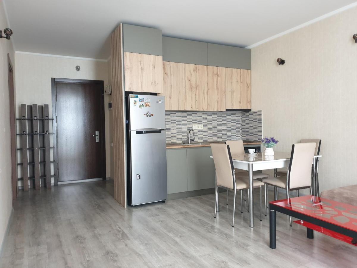 Lia'S Apartment In Orbi Μπατούμι Εξωτερικό φωτογραφία