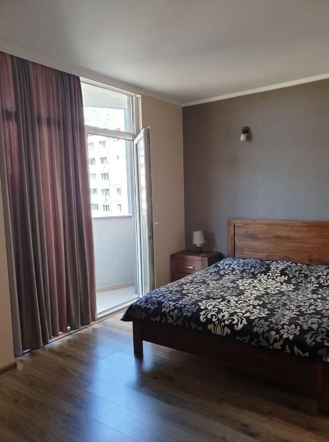 Lia'S Apartment In Orbi Μπατούμι Εξωτερικό φωτογραφία