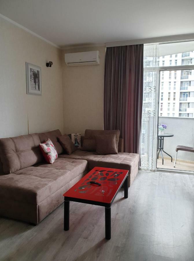 Lia'S Apartment In Orbi Μπατούμι Εξωτερικό φωτογραφία